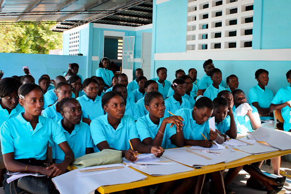 Read more about the article Sewing classes in Jeanton School